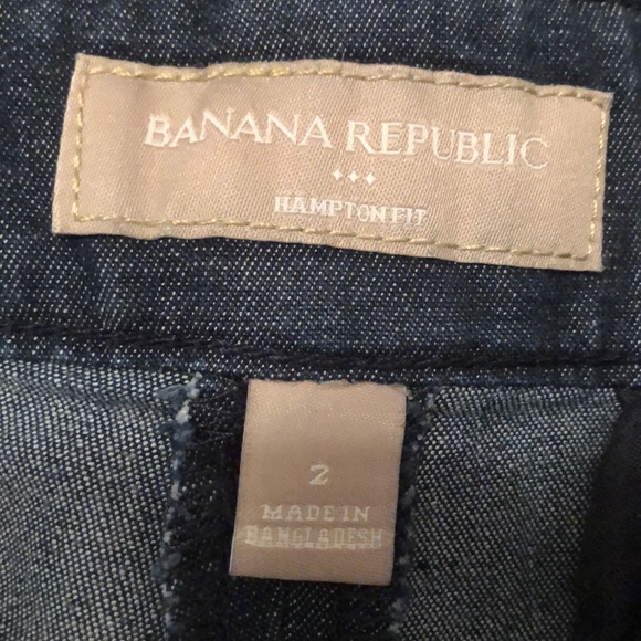 Like New Banana Republic Jean Shorts - Hampton - Picture 4 of 4